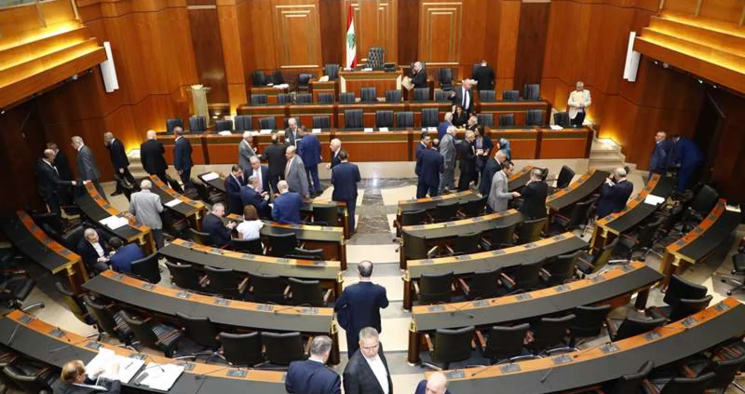 نواب في البرلمان اللبناني خلال الجلسة حول القانون الانتخابي 