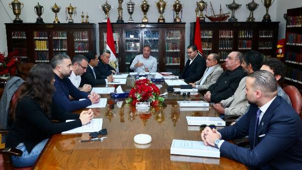 بعد فوز الخطيب رئيساً بالتزكية.. منافسة شرسة في انتخابات الأهلي المصري