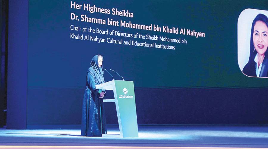 الشيخة شما تعرض ورقتها «من التغريد إلى التغيير» خلال القمة