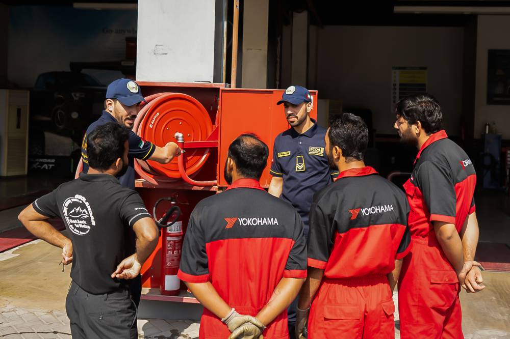 «دفاع مدني الشارقة» تكثف حملاتها في المناطق الصناعية