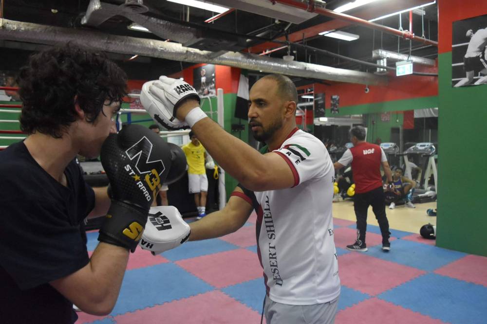 محمد الشبلي يقود تدريبات منتخب شباب الملاكمة استعدادا ل