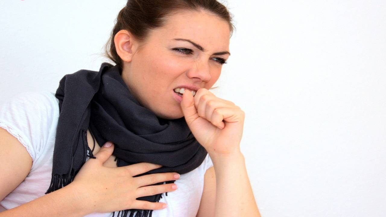 «آداب السعال».. وقاية صحية واجتماعية من الفيروسات