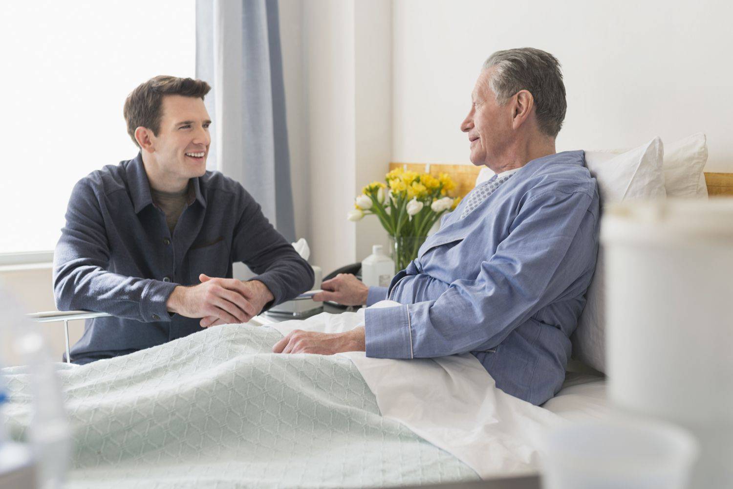 7 آداب ضرورية عند زيارة المريض