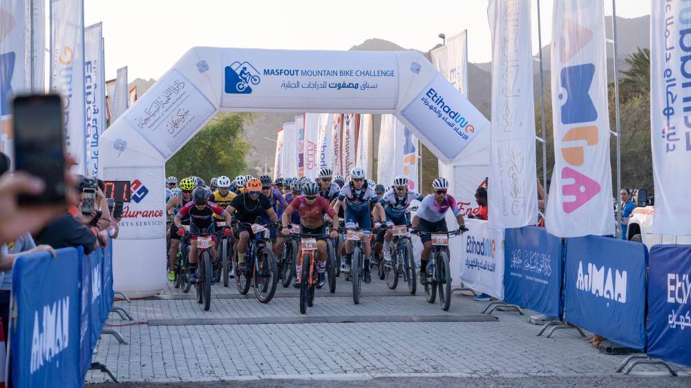 200 متسابق يخوضون «تحدّي مصفوت للدراجات»
