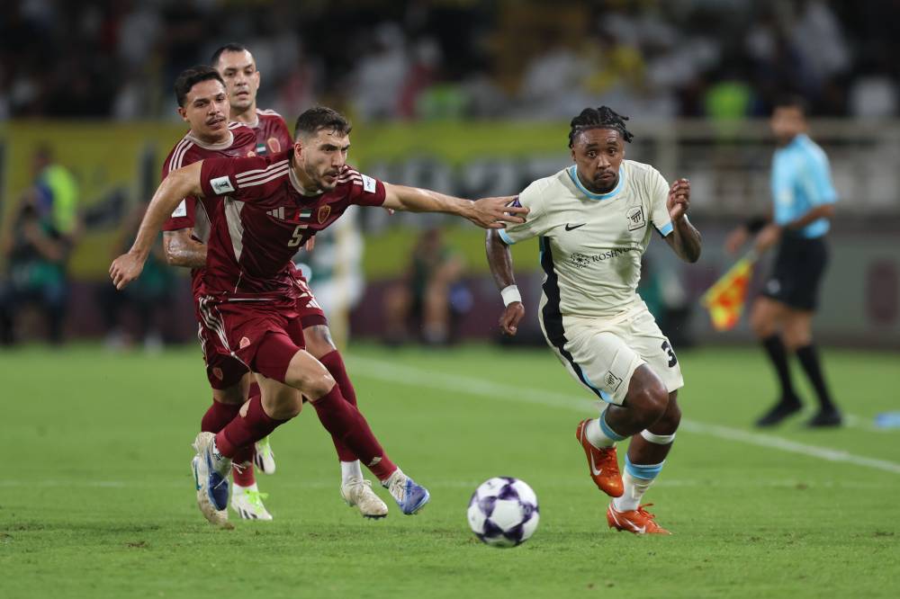 قمة بين الوحدة والدحيل.. والشارقة يلتقي تراكتور