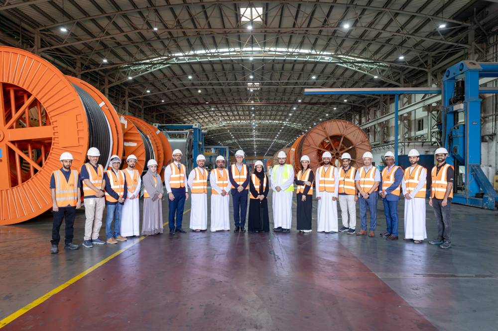 وفد من «الصناعة» يبحث مع «دوكاب» الاستراتيجية المستقبلية