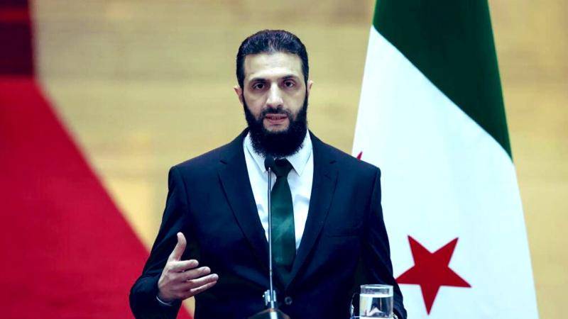 الشرع يجرد موظفين من سيارات فارهة.. ويتساءل: هل نسوا أنهم أبناء الثورة؟