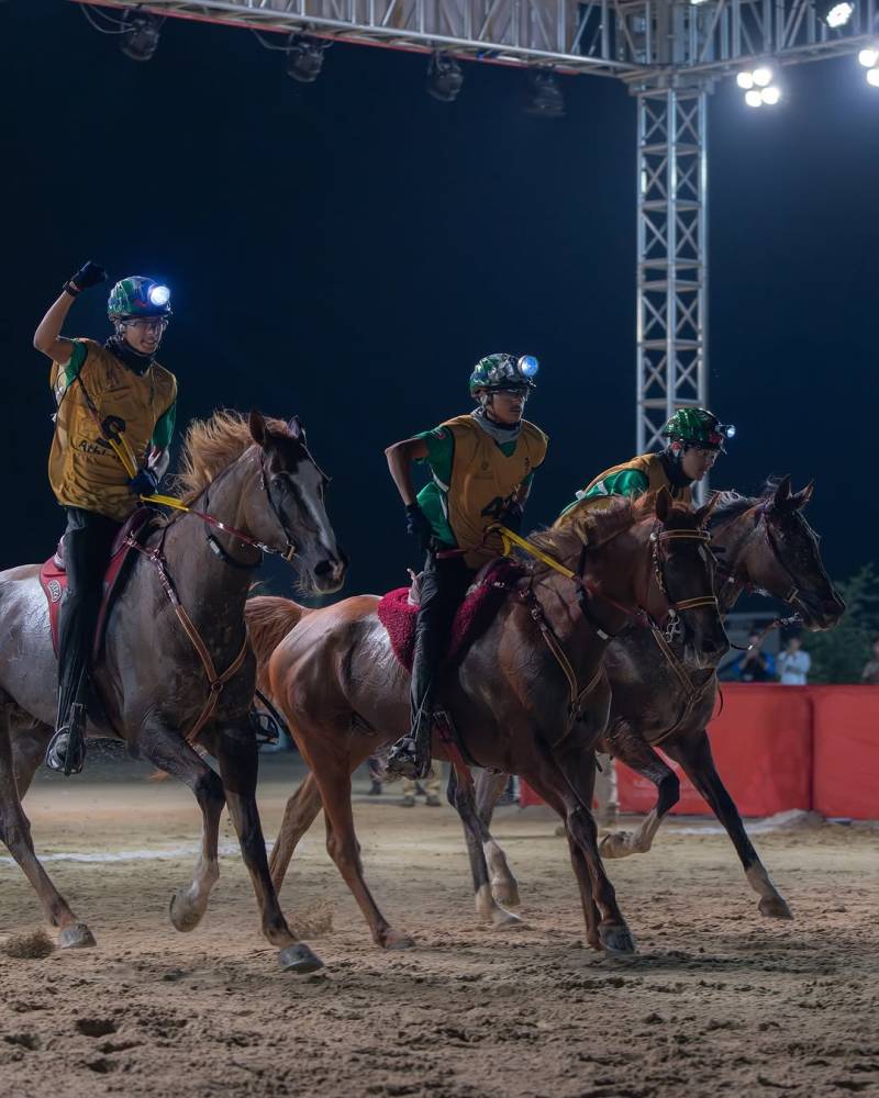 أبطال الإمارات للقدرة عند خط النهاية
