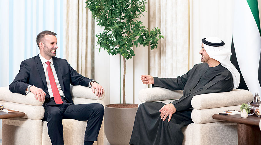 محمد بن زايد: حريصون على تعزيز العلاقات مع مونتينغرو (فيديو)