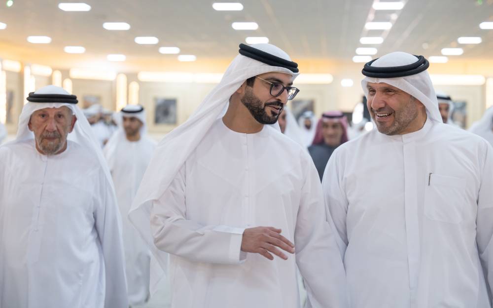 سلطان بن حمدان خلال حضوره الحفل