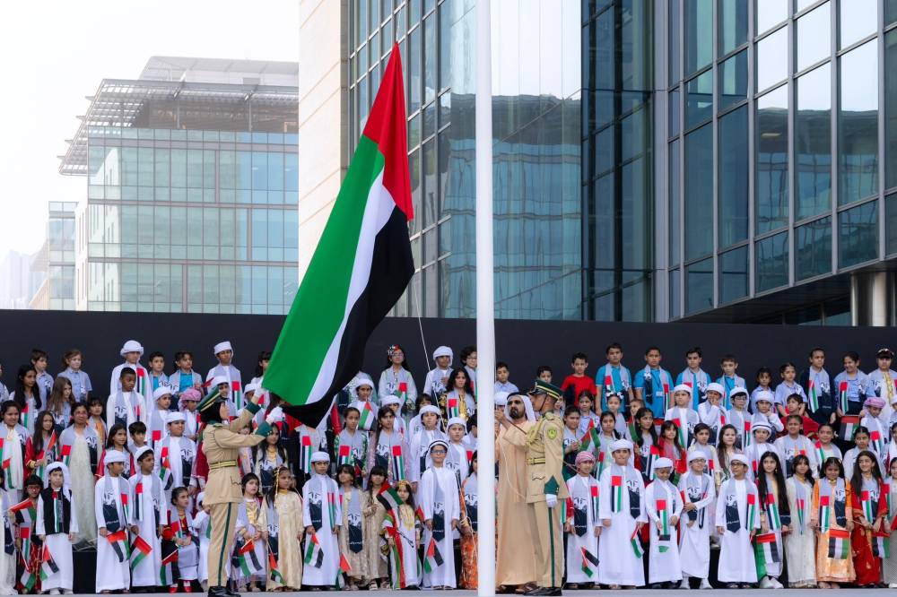 محمد بن راشد: بقيادة محمد بن زايد وتلاحم الشعب سيبقى عَلَم الإمارات عنواناً للخير والرفعة
