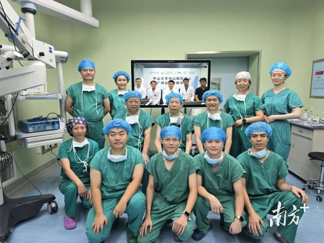 الفريق الطبي الصيني