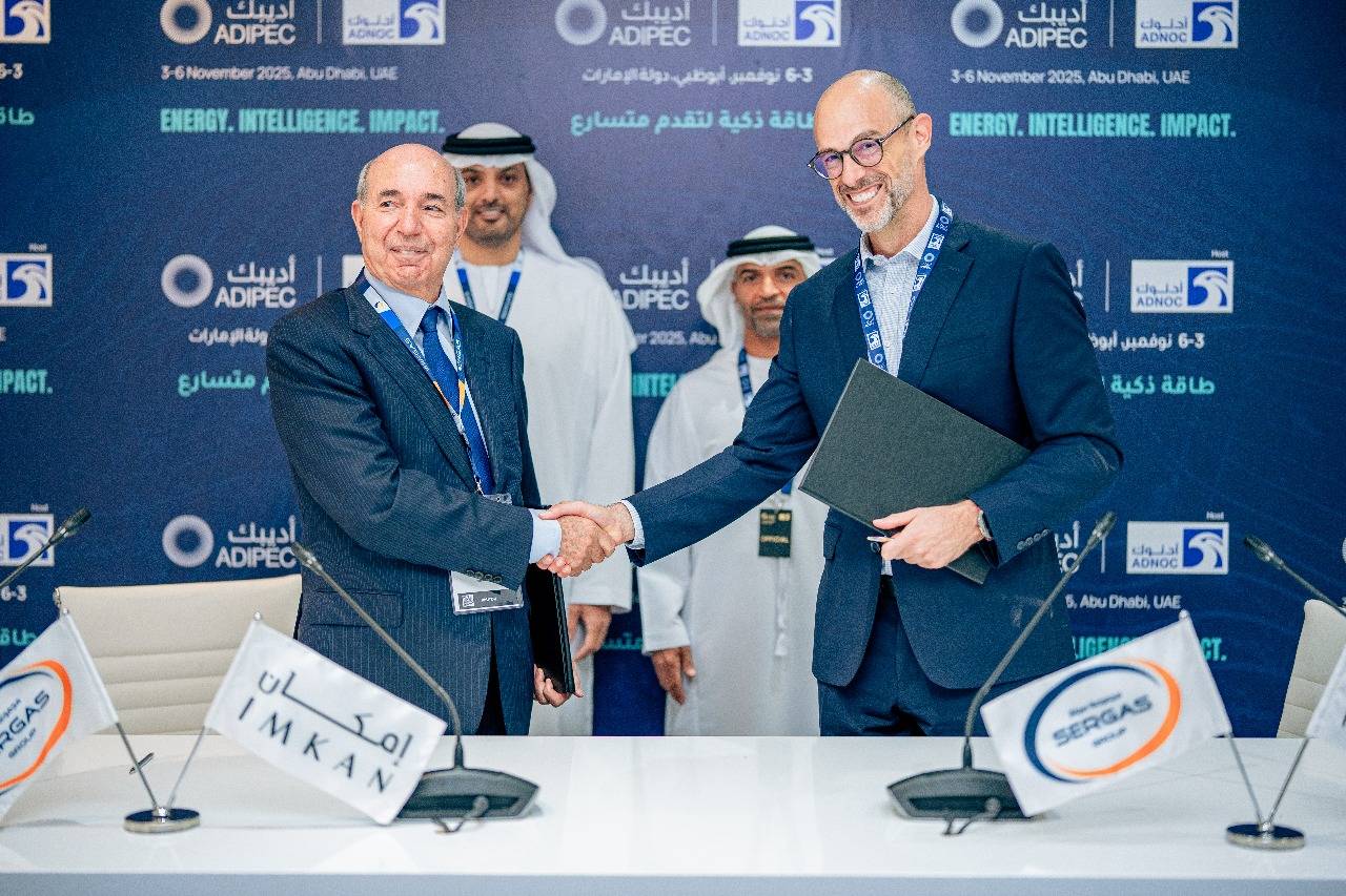 خلال توقيع الشراكة الاستراتيجية