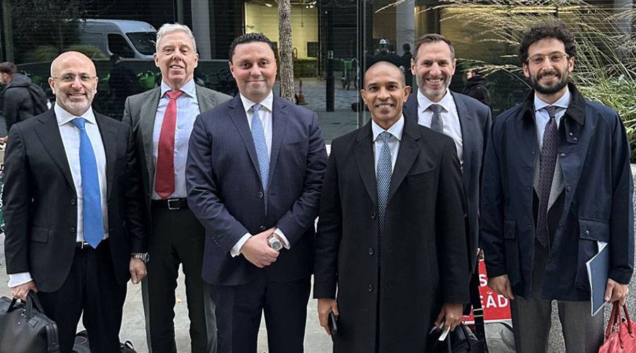 بنك الشارقة ينجح في تسعير إصدار سندات غير مضمونة بـ500 مليون دولار