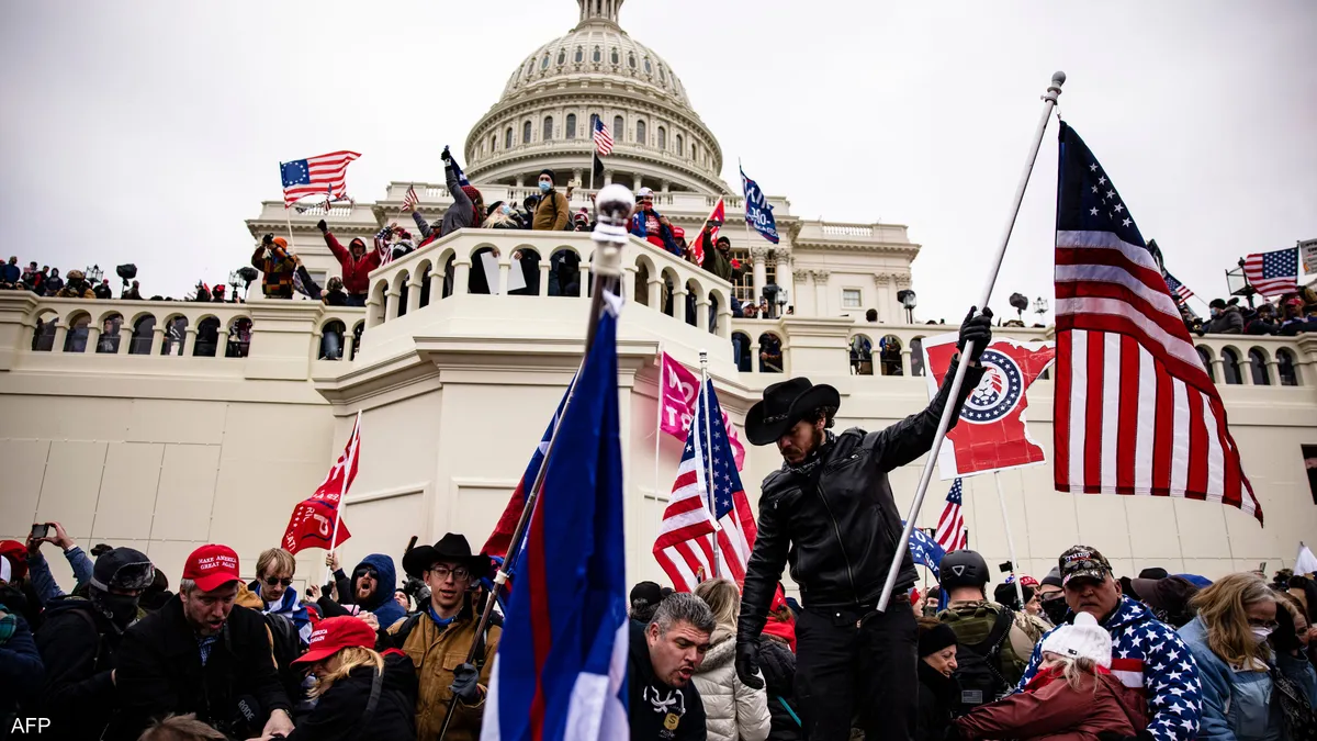 ترامب يعفو مجدداً عن أحد منفذي هجوم الكابيتول