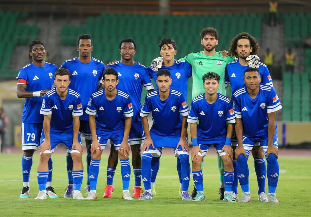  فريق الميناء	