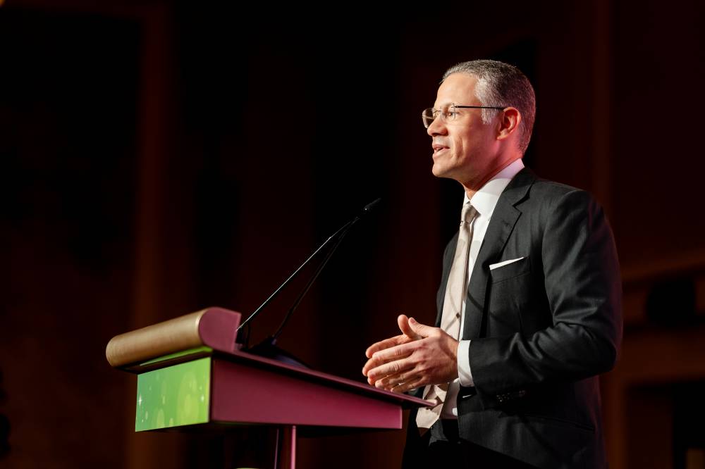 بدر جعفر يلقي الكلمة الرئيسية في الحفل