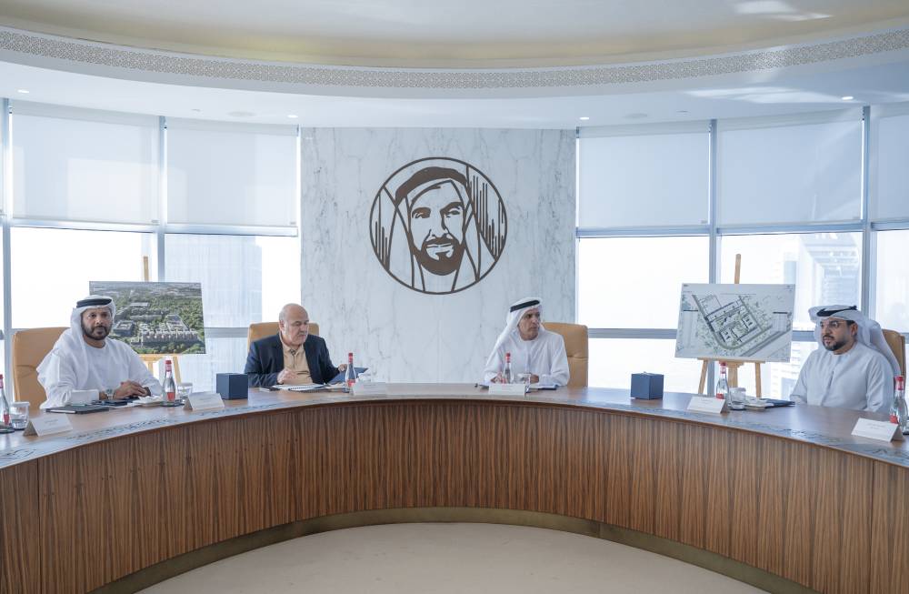 مجلس أمناء حي محمد بن راشد الوقفي يناقش الخطط التنفيذية