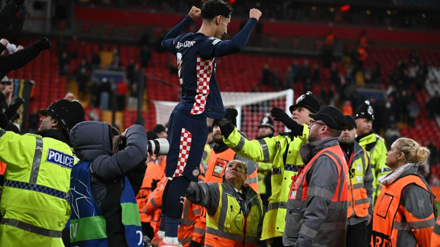 تقييم متأخر لمحمد صلاح.. من هو أسوأ لاعب في مباراة ليفربول وآيندهوفن؟