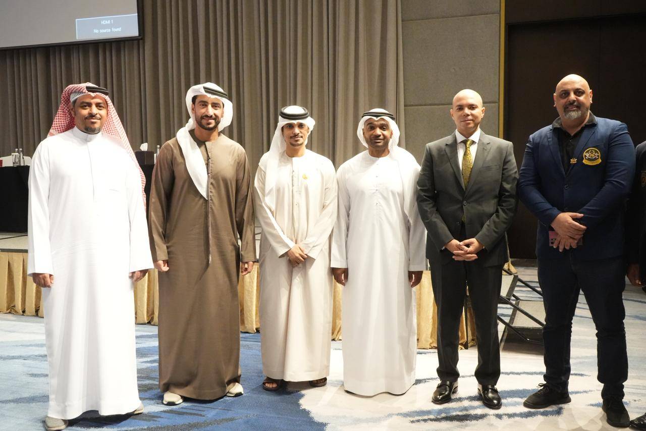 عبدالله الشرقي ووفد الإمارات