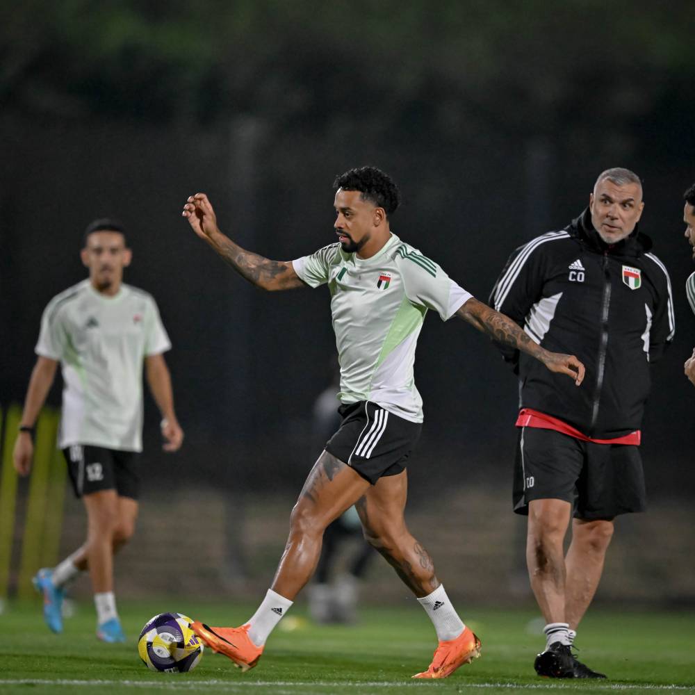 كايو خلال تدريبات «الأبيض»