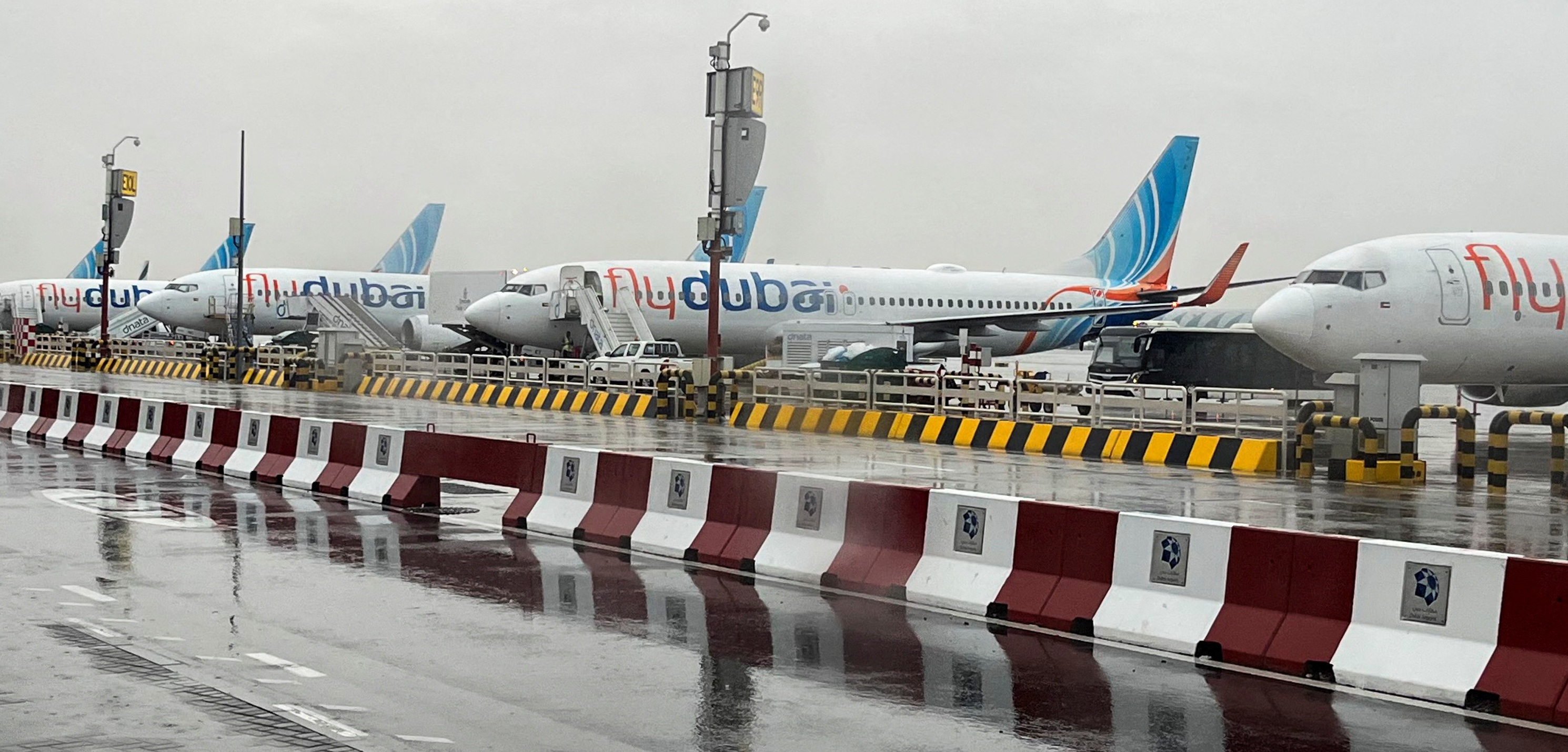 طائرات فلاي دبي في مطار دبي الدولي