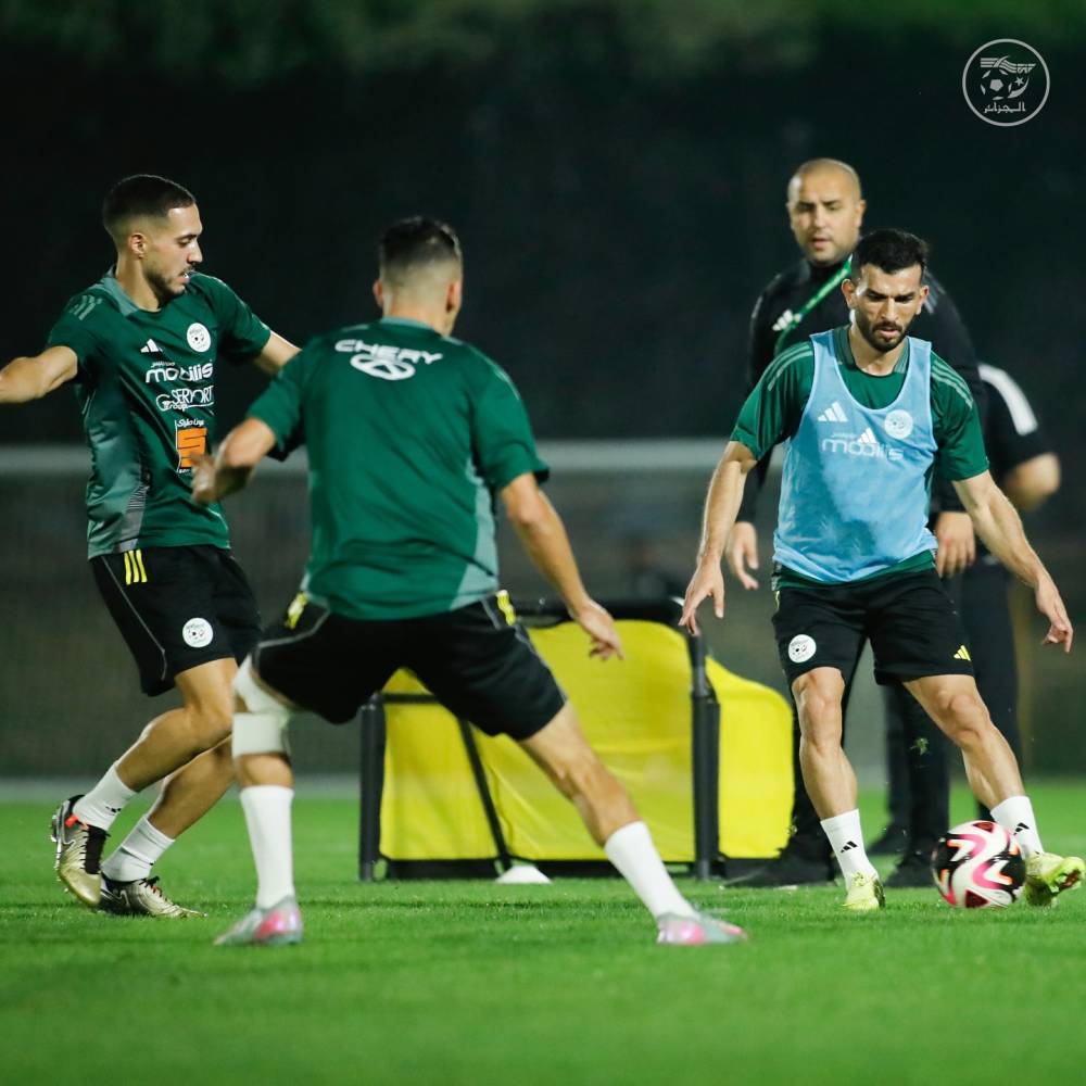 منتخب الجزائر يسعى للحفاظ على لقب كأس العرب
