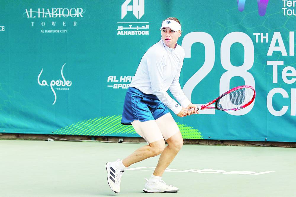 الروسية زفوناريفا خطفت الأنظار