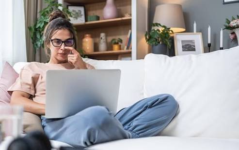 جيل «زد» يشعر بالوحدة