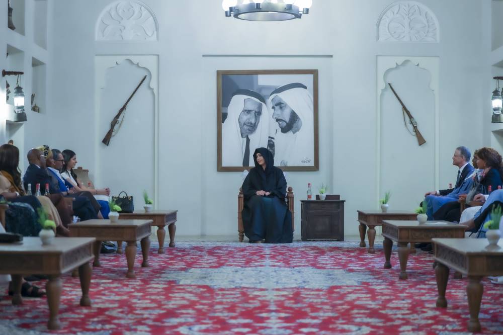 لطيفة بنت محمد تبحث التعاون الثقافي مع قادة الأعمال والعمل الخيري في إفريقيا