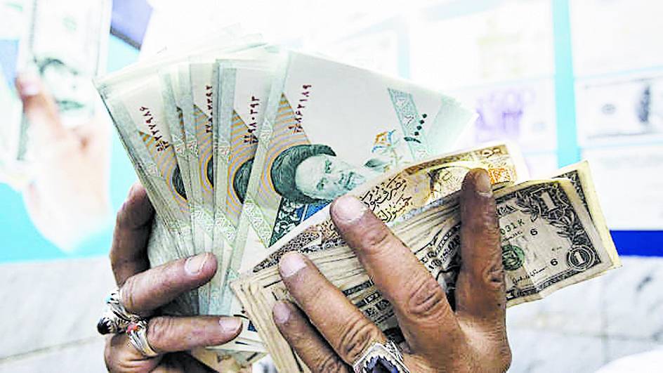 الريال الايراني ينهار امام العملات الصعبة