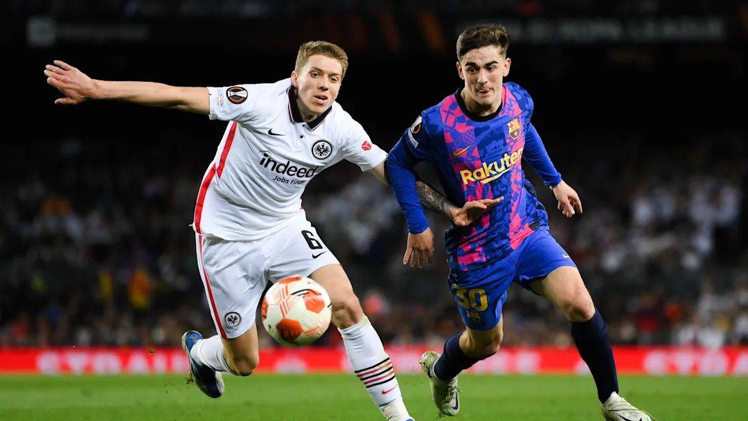 كيفية مشاهدة مباراة برشلونة ضد آينتراخت في دوري أبطال أوروبا