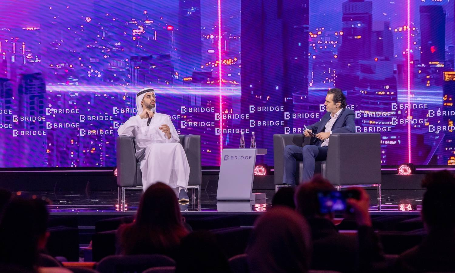 عمر العلماء: الإمارات تقود نهجاً استباقياً لتنظيم الذكاء الاصطناعي عالمياً