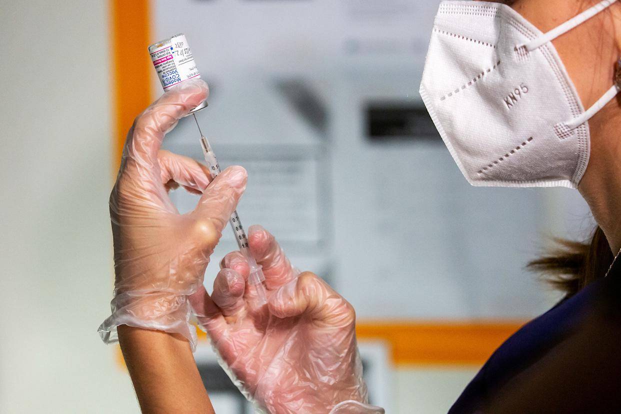 دراسة جديدة: لقاحات كوفيد تحمي الأطفال من مضاعفات الفيروس رغم تورطها في وفيات