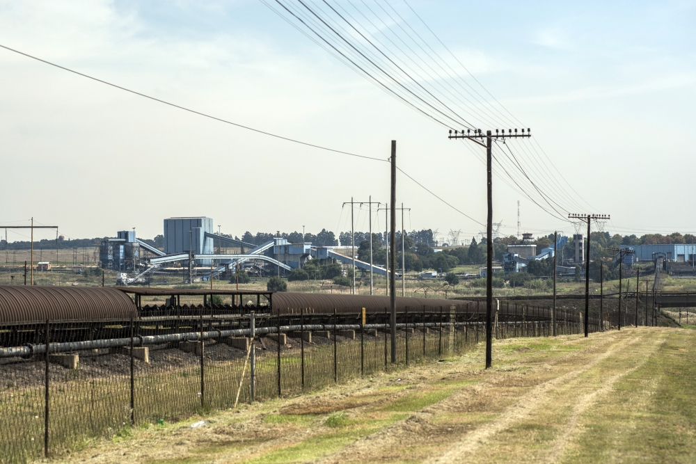 مصنع للفحم الحجري في جنوب إفريقيا