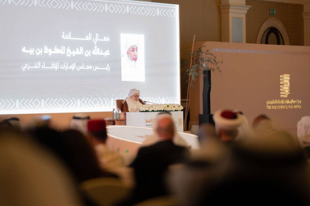 بن بيّه: مستقبل الوطن يبدأ من الأسرة والفتوى ركيزة لتحصين الهوية الوطنية