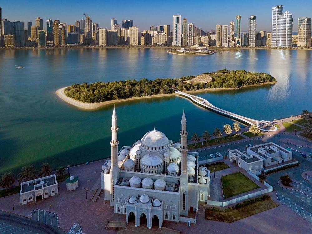 جزيرة النور في الشارقة