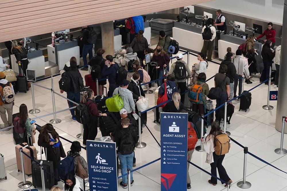 نظام الدخول والخروج الجديد يسبب ازدحامات في المطارات الأوروبية