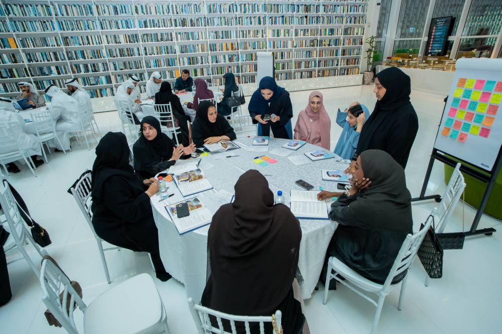 «علّمتني الحياة» لمحمد بن راشد يلهم شباب «ديوا»