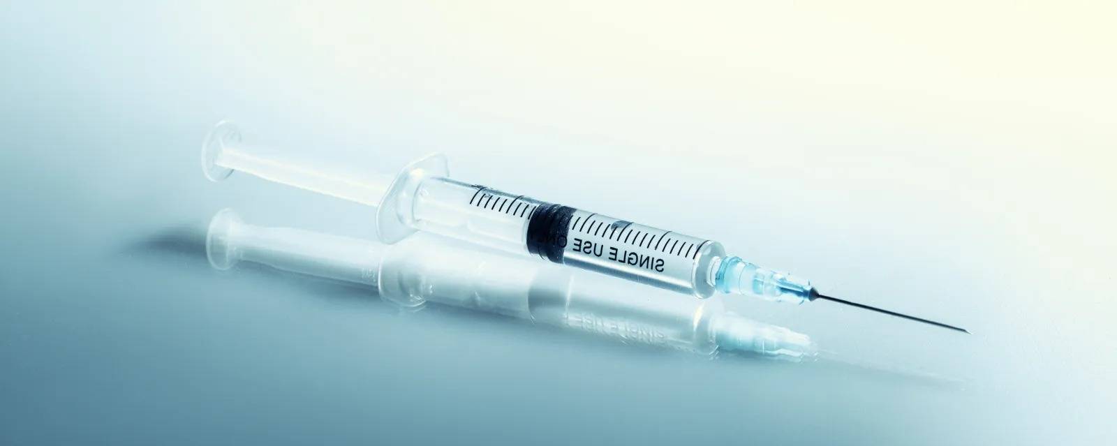 تحذير صادم من الدواء الأمريكية: حقن شهيرة لمنع الحمل تسبب أوراماً في المخ