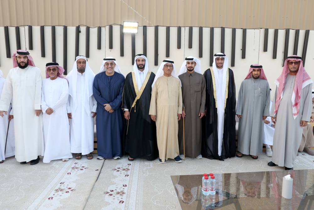 عقد قران عمر وعبد العزيز عبدالله بن ناصر بن عبدالله العويس  (تصوير : هيثم الخاتم)