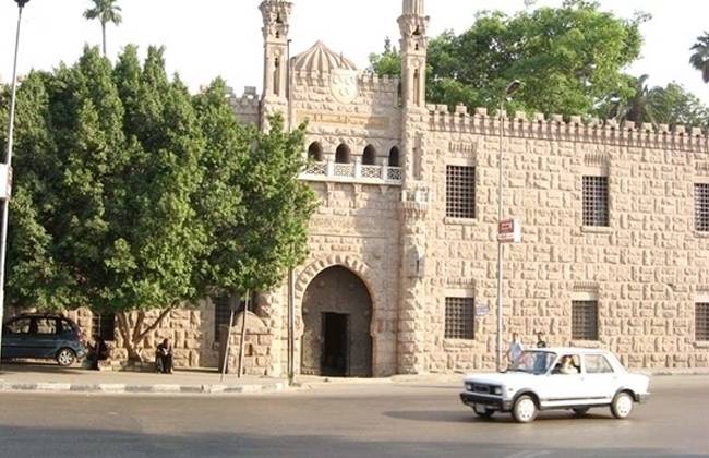 4730 قطعة أثرية في متحف قصر المنيل بالقاهرة