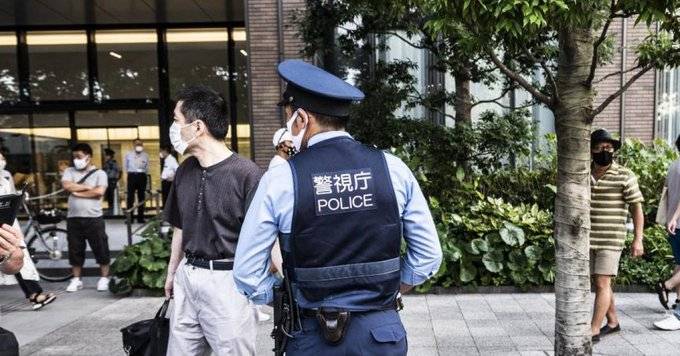 14 مصاباً في هجوم باستخدام سكين ومادة سائلة في اليابان (فيديو)