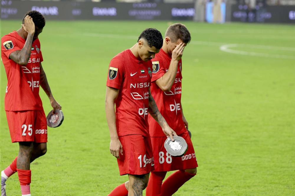 نهائي كاس السوبر بين الشارقة وشباب الاهلي تصوير : هيثم الخاتم