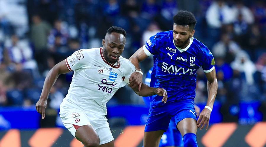 الهلال يواجه الخلود ويتطلع لاستغلال تعثر النصر