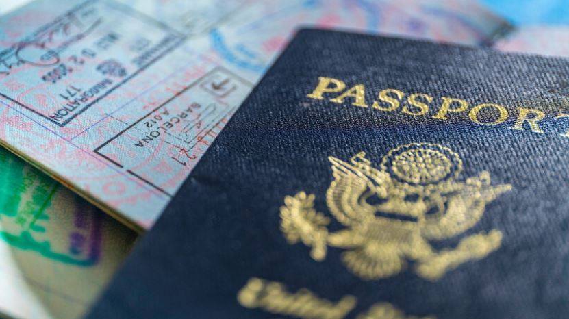 مالي وبوركينا فاسو تفرضان حظراً على سفر الأمريكيين