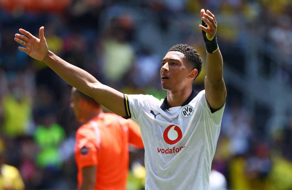 جوب يحتفل بهدفه الوحيد بقميص دورتموند