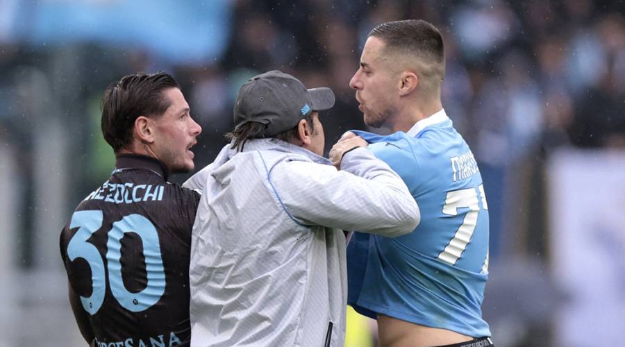 كونتي يتدخل لفض شجار أمام لاتسيو