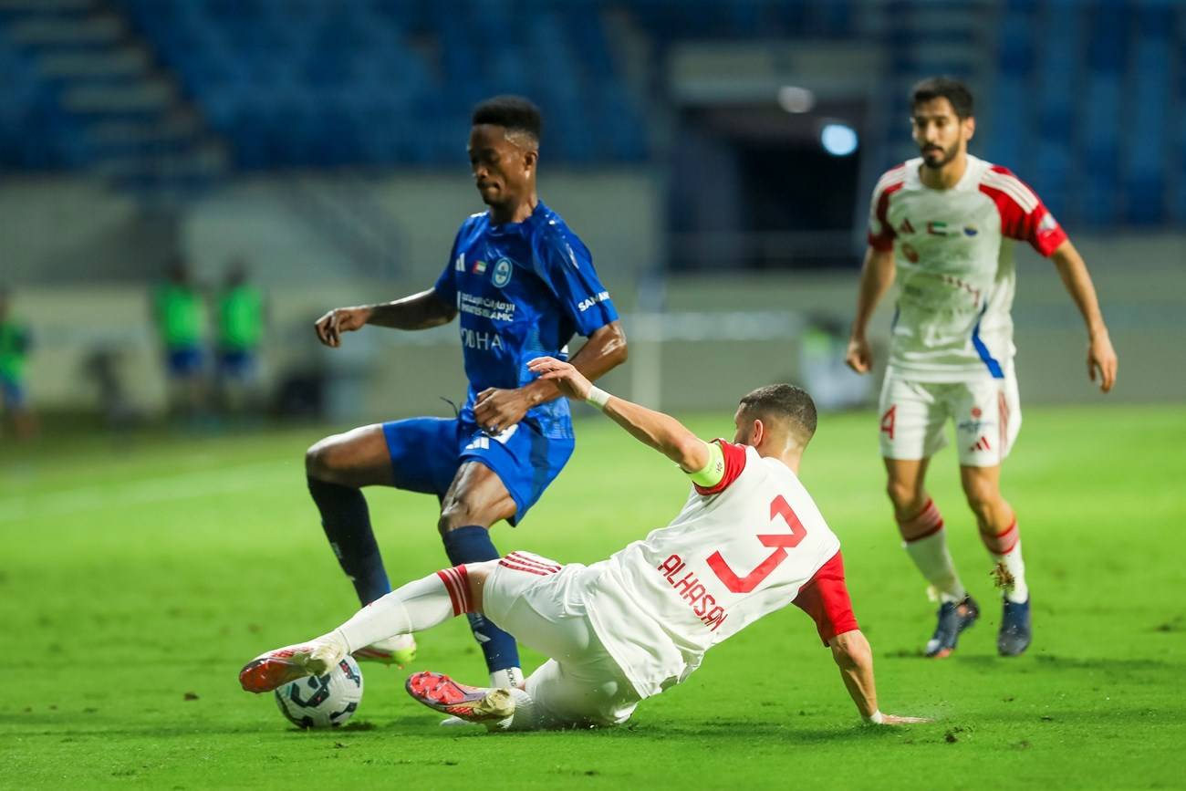 من مباريات النصر والشارقة