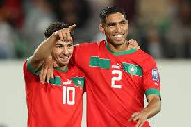 الجبهة اليمنى تحسم الرهان.. دياز وحكيمي أمل المغرب أمام الكاميرون